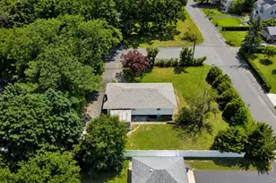 3 Park Ave, Medford, NY 11763 - Photo 27