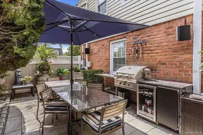 306 Latham Road, Mineola, NY 11501 - Photo 25