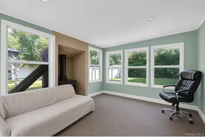 93 Deauville Boulevard, Copiague, NY 11726 - Photo 23