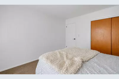 93 Deauville Boulevard, Copiague, NY 11726 - Photo 13