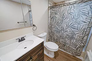 93 Deauville Blvd, Copiague, NY 11726 - Photo 19