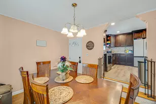 93 Deauville Blvd, Copiague, NY 11726 - Photo 9