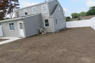 271 Washington Ave, Patchogue, NY 11772 - Photo 5