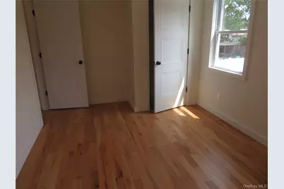 271 Washington Avenue, Patchogue, NY 11772 - Photo 25