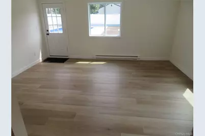 271 Washington Avenue, Patchogue, NY 11772 - Photo 13