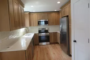 271 Washington Ave, Patchogue, NY 11772 - Photo 15