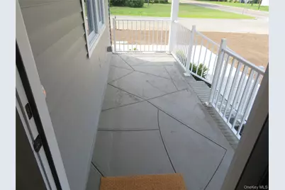 271 Washington Avenue, Patchogue, NY 11772 - Photo 9