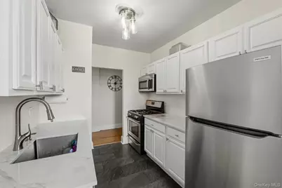 475 Bronx River Road #4B, Yonkers, NY 10704 - Photo 13