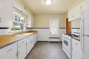 52 Fountain Pl, Poughkeepsie, NY 12603 - Photo 7