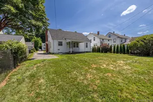 52 Fountain Pl, Poughkeepsie, NY 12603 - Photo 17