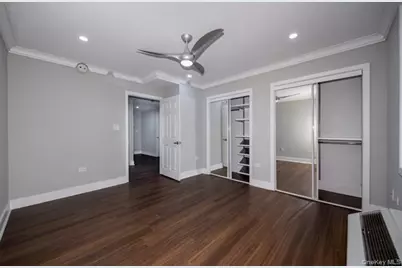 1100 Avalon Street #S1265, Glen Cove, NY 11542 - Photo 5