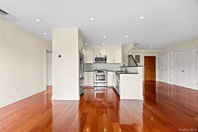 185 Battery Avenue #2A, Brooklyn, NY 11209 - Photo 9