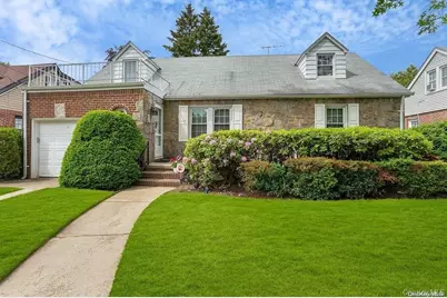 89 Beverly Avenue, Floral Park, NY 11001 - Photo 1