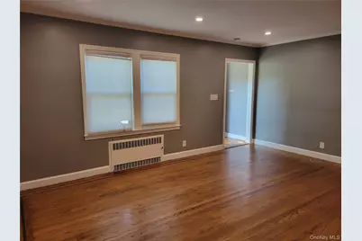 89 Beverly Avenue, Floral Park, NY 11001 - Photo 5
