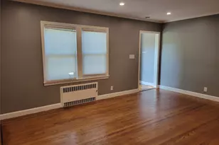 89 Beverly Ave, Floral Park, NY 11001 - Photo 5