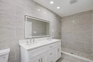 15 Dix Cir, Dix Hills, NY 11746 - Photo 29