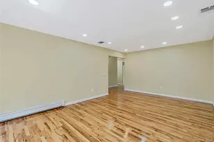15 Dix Cir, Dix Hills, NY 11746 - Photo 11