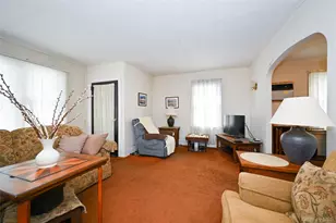 171-37 Courtney Ave, Flushing, NY 11358 - Photo 11
