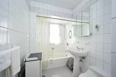 171-37 Courtney Avenue, Flushing, NY 11358 - Photo 15