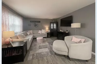 81-11 Langdale Street #216A, Floral Park, NY 11040 - Photo 3