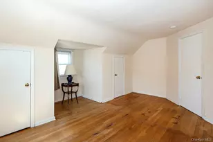 560 N 6th St, New Hyde Park, NY 11040 - Photo 23