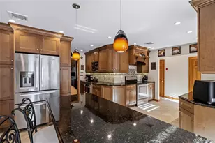 15-17 Park Woods Ln, Kings Park, NY 11754 - Photo 15