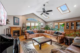 15-17 Park Woods Ln, Kings Park, NY 11754 - Photo 35