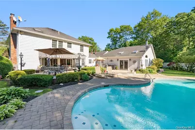 15-17 Park Woods Lane, Kings Park, NY 11754 - Photo 29