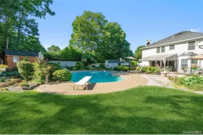 15-17 Park Woods Lane, Kings Park, NY 11754 - Photo 47