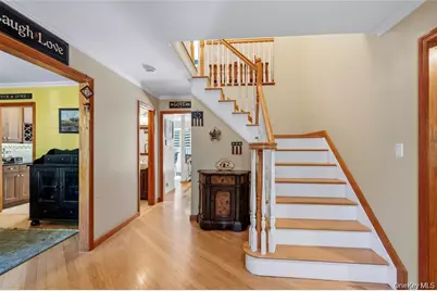 15-17 Park Woods Lane, Kings Park, NY 11754 - Photo 5