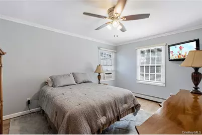15-17 Park Woods Lane, Kings Park, NY 11754 - Photo 23