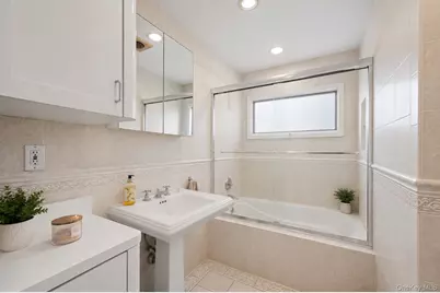 61 Hemlock Lane, Massapequa Park, NY 11762 - Photo 19