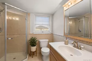 61 Hemlock Ln, Massapequa Park, NY 11762 - Photo 25