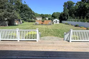 364 Lockwood Dr, Shirley, NY 11967 - Photo 11