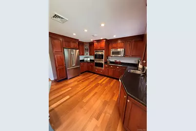 364 Lockwood Drive, Shirley, NY 11967 - Photo 5