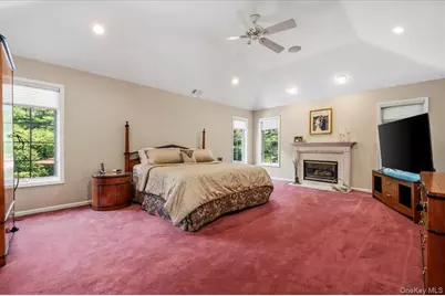 4 Shannon Drive, Woodbury, NY 11797 - Photo 17