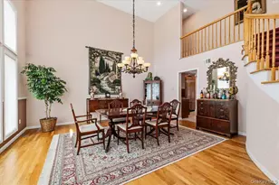 4 Shannon Dr, Woodbury, NY 11797 - Photo 5