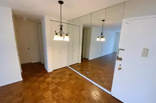 27110 Grand Central Pkwy, Floral Park, NY 11005 - Photo 7