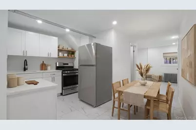 4135 Murdock Avenue, Bronx, NY 10466 - Photo 5