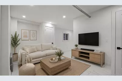 4135 Murdock Avenue, Bronx, NY 10466 - Photo 9