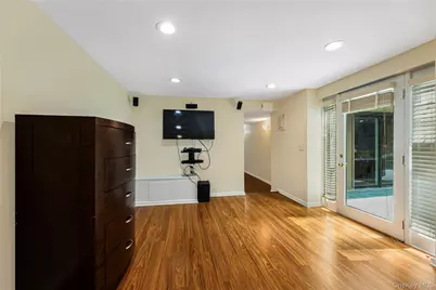 178 Wilmot Road, New Rochelle, NY 10804 - Photo 35