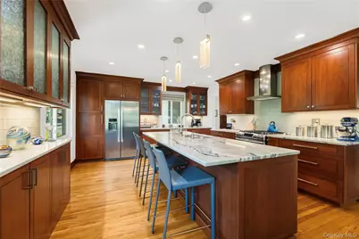 178 Wilmot Road, New Rochelle, NY 10804 - Photo 9