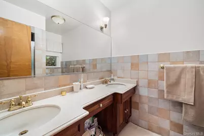 19 Carlton Road, Bronxville, NY 10708 - Photo 27