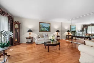 19 Carlton Rd, Bronxville, NY 10708 - Photo 9