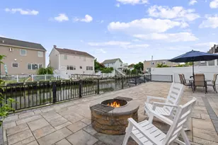 109 Kopf Rd, Bellmore, NY 11710 - Photo 23