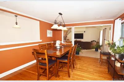 587 Johnson Avenue, Ronkonkoma, NY 11779 - Photo 7