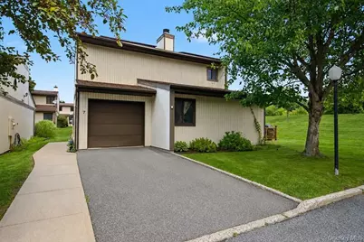 7 Allan Park Mews, Middletown, NY 10940 - Photo 1