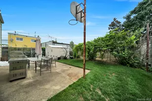 6 Lippold St, Merrick, NY 11566 - Photo 29