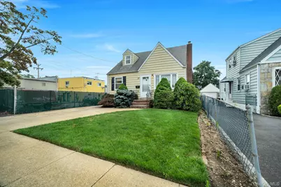 6 Lippold Street, Merrick, NY 11566 - Photo 27