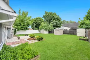 40 Blueberry Ln, Hicksville, NY 11801 - Photo 21